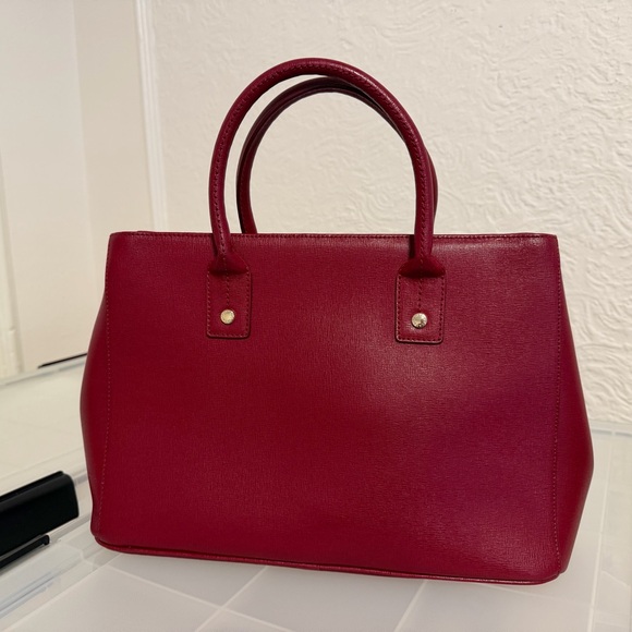 Furla Linda Burgundy Leather handbag - Picture 2 of 8